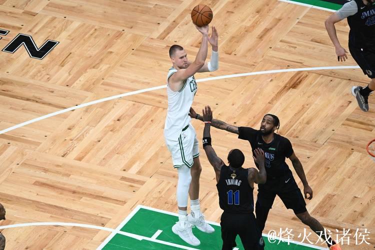 蒂尔曼:普利希奇或许被忽视了,他绝对是顶级球员 蒂尔曼:普利希奇或许被忽视了,他绝对是顶级球员