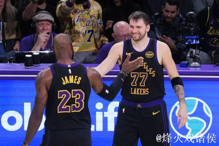 詹姆斯31+9+6东契奇34+6+8 湖人主场击败灰熊