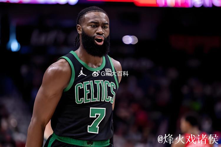 布朗29+10怀特16+7 凯尔特人击败国王迎来三连败 布朗29+10怀特16+7 凯尔特人击败国王迎来三连败